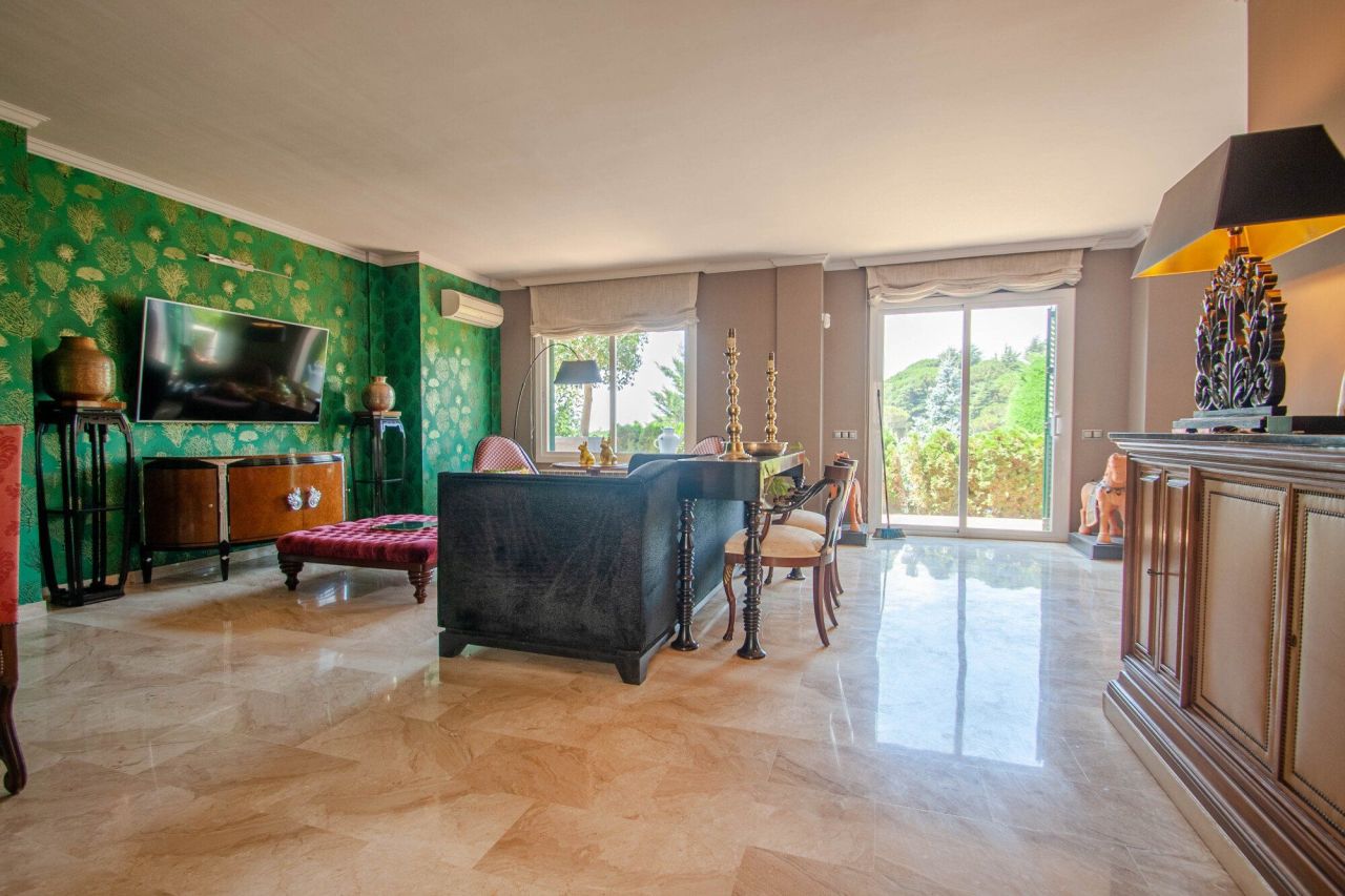 Maison à Sant Vicenc de Montalt, Espagne, 385 m² - image 5