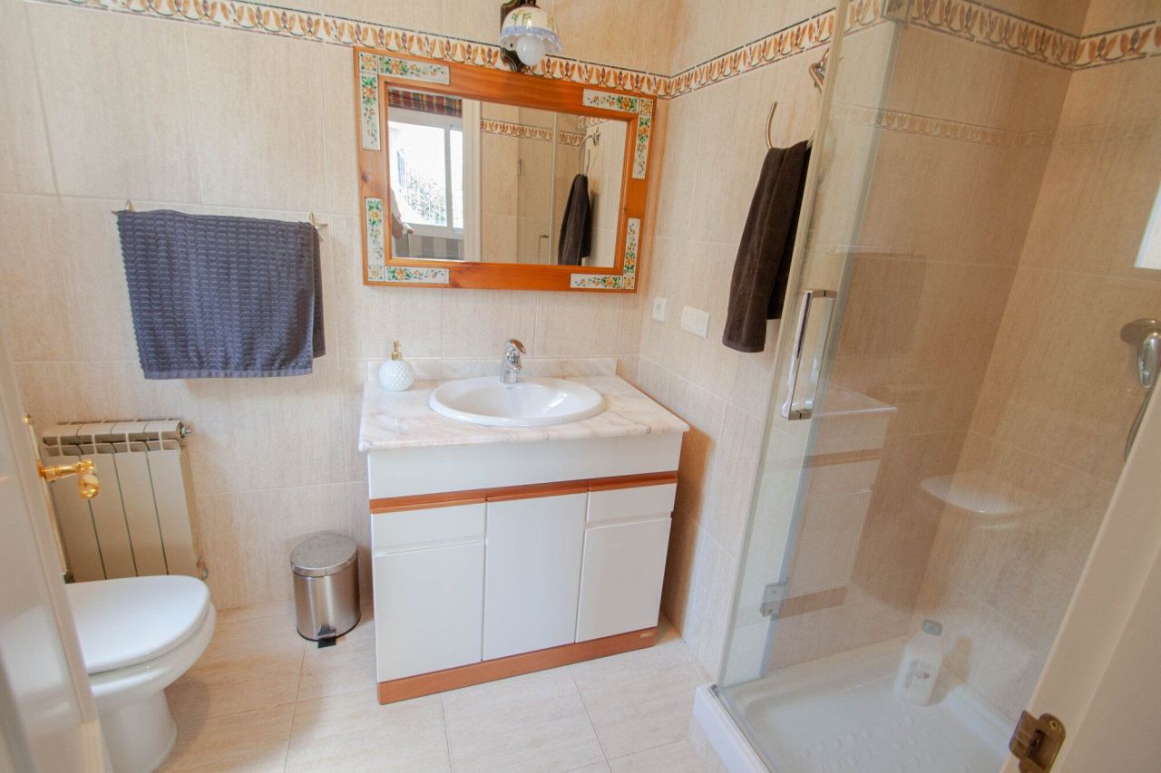 Maison à Sant Vicenc de Montalt, Espagne, 385 m² - image 17