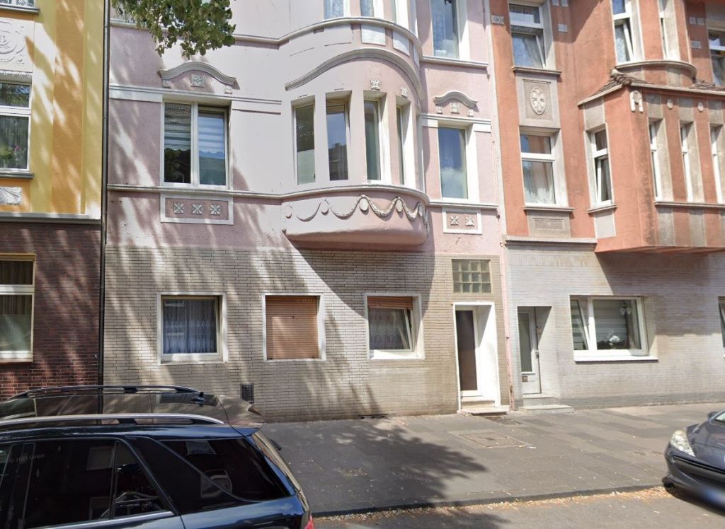 Commercial apartment building in Duisburg, Germany, 303 m² - picture 1