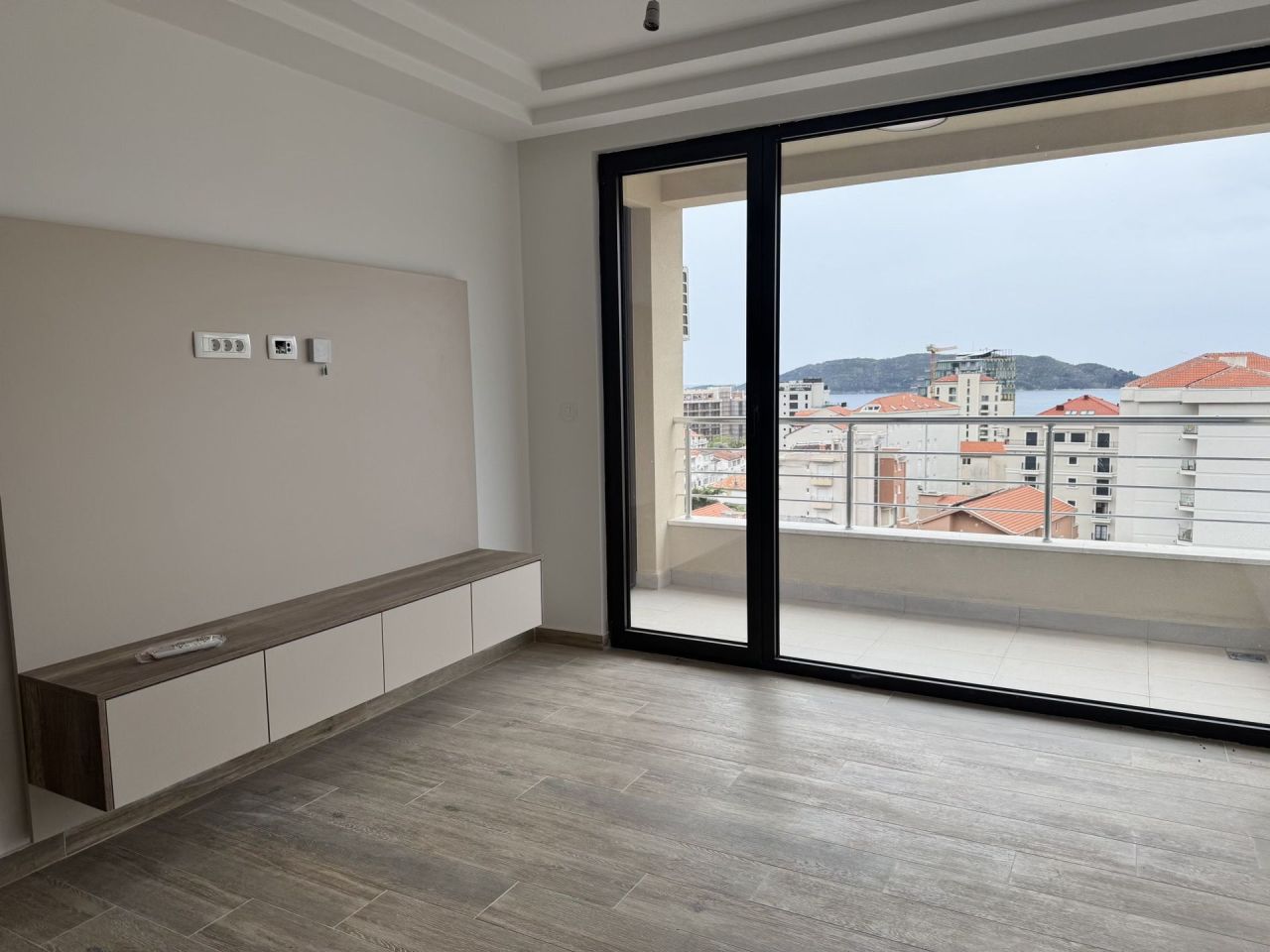 Flat in Budva, Montenegro, 52 m² - picture 1