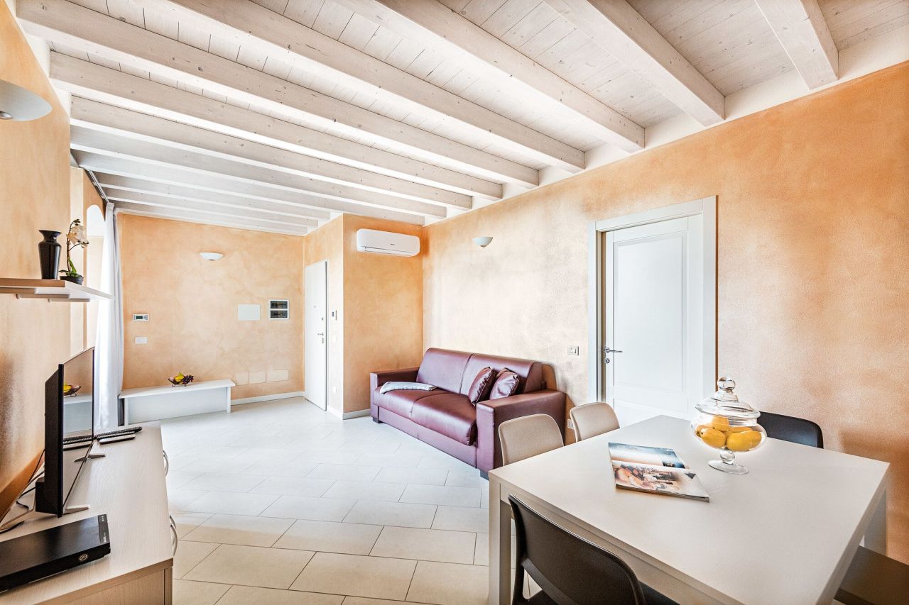 Appartamenti sul Lago di Garda, Italia, 140 m² - foto 2