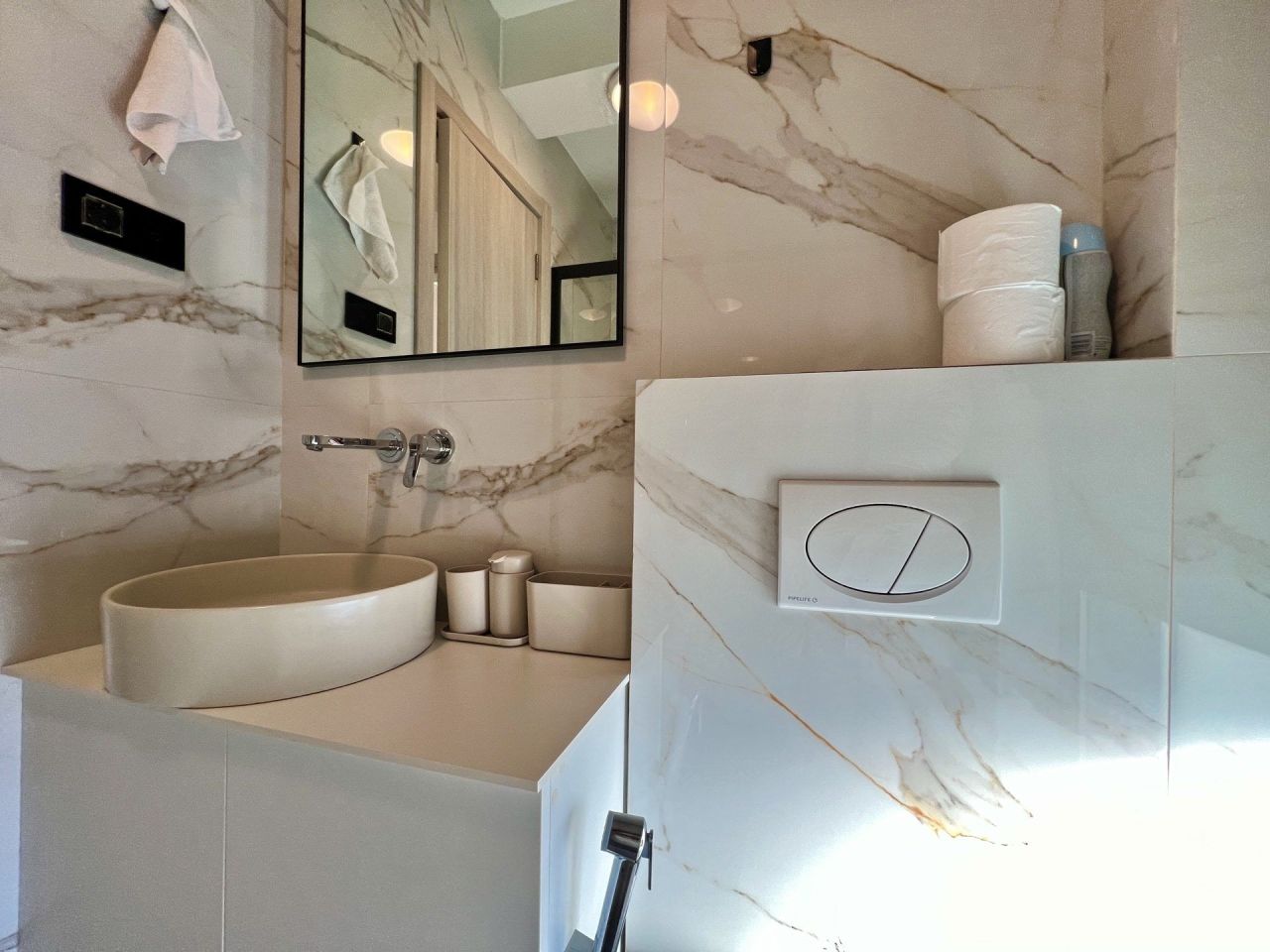 Piso en Tivat, Montenegro, 147 m² - imagen 6