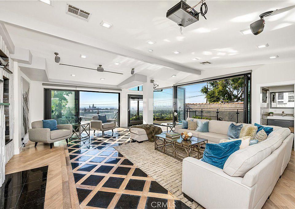 Haus in Los Angeles, USA, 458 m² - Foto 1