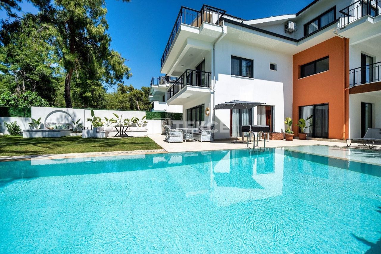 Villa in Fethiye, Turkey, 400 m² - picture 1