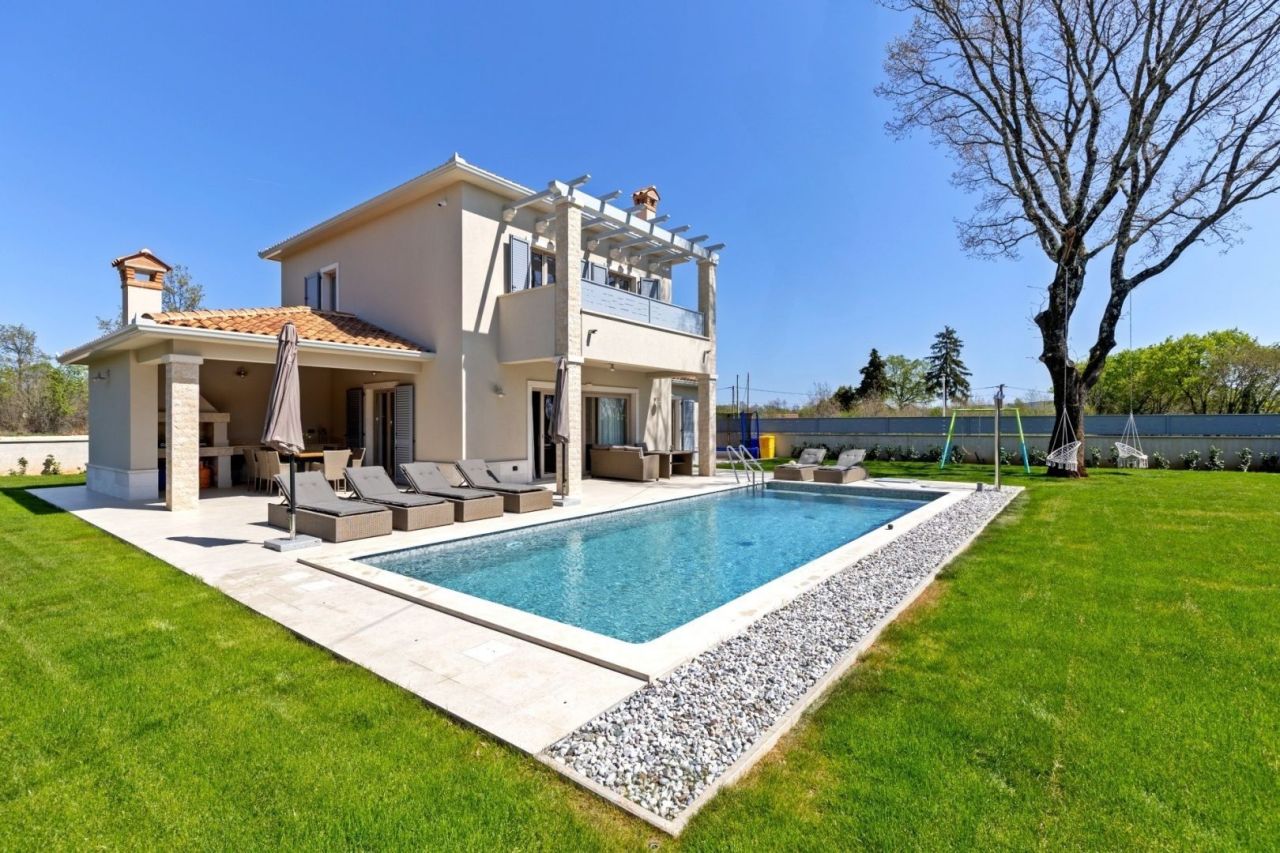 Villa à Labin, Croatie, 161 m² - image 1