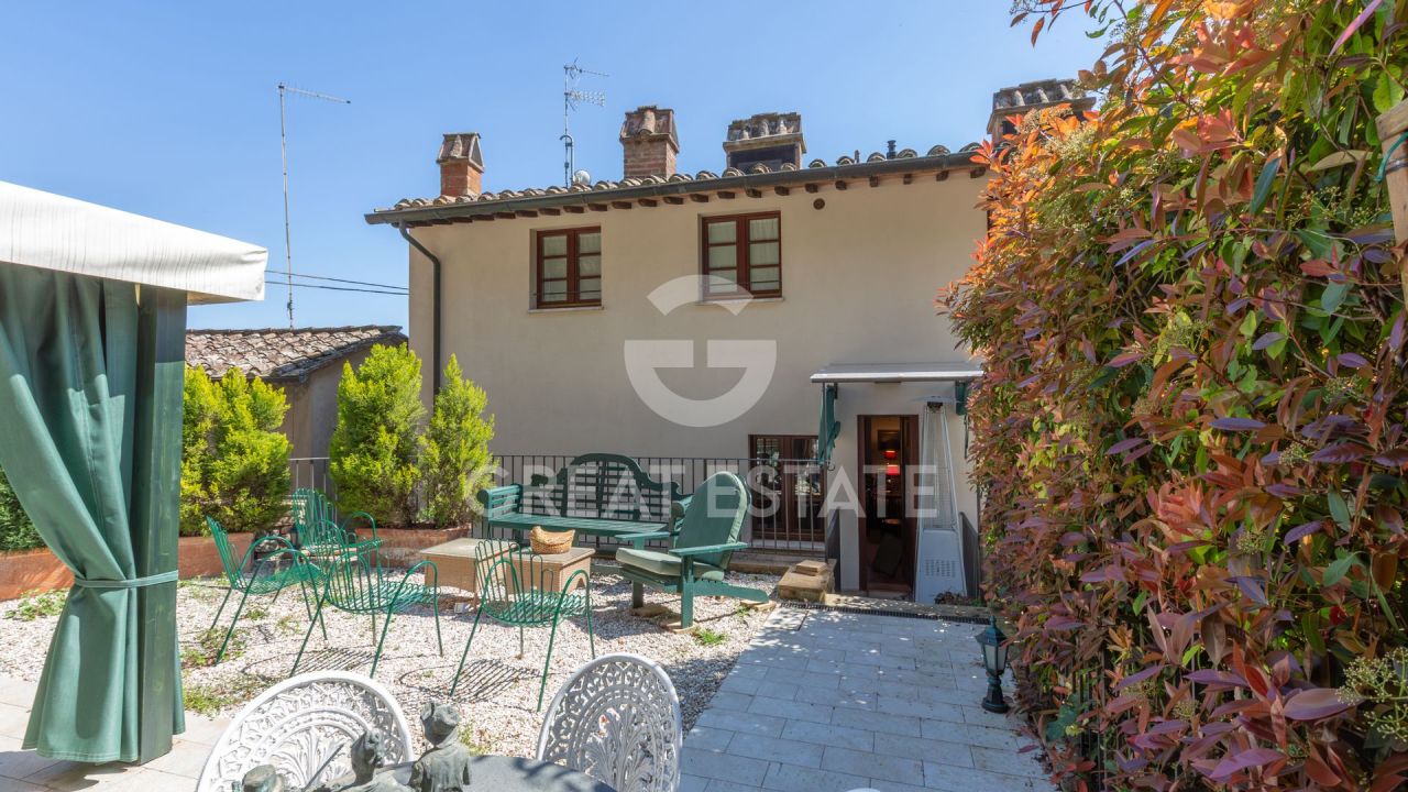 Apartment in Cetona, Italy, 175 m² - picture 2