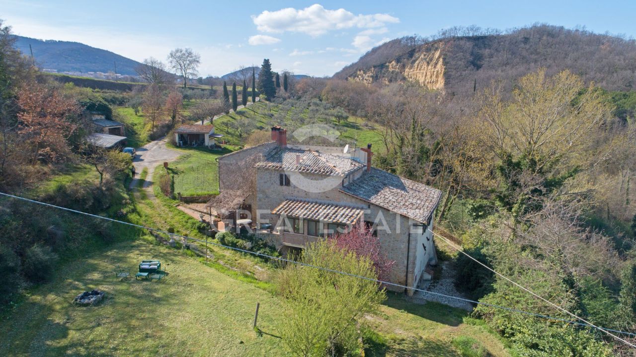 House in Montepulciano, Italy, 382.9 m² - picture 2
