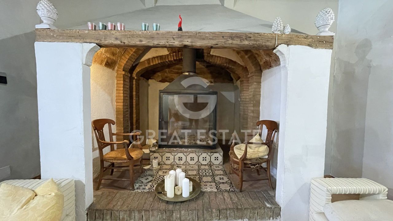 House in Montepulciano, Italy, 382.9 m² - picture 14