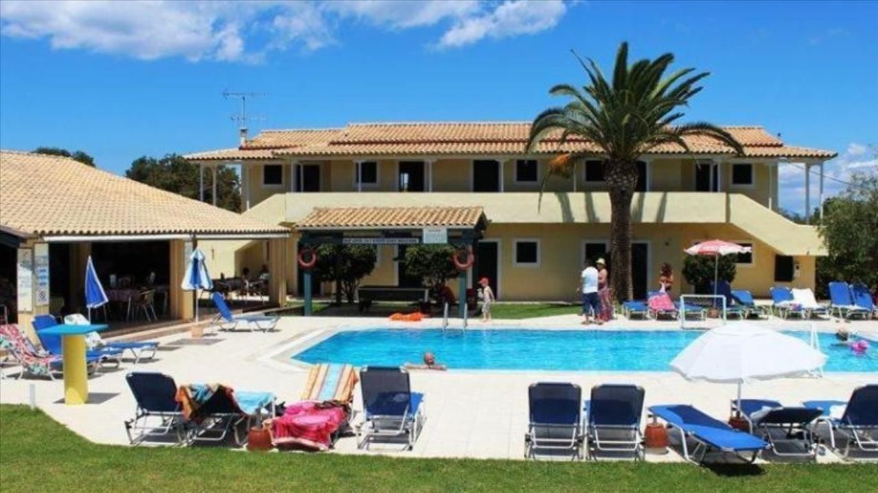 Hotel en Corfú, Grecia, 550 m² - imagen 1