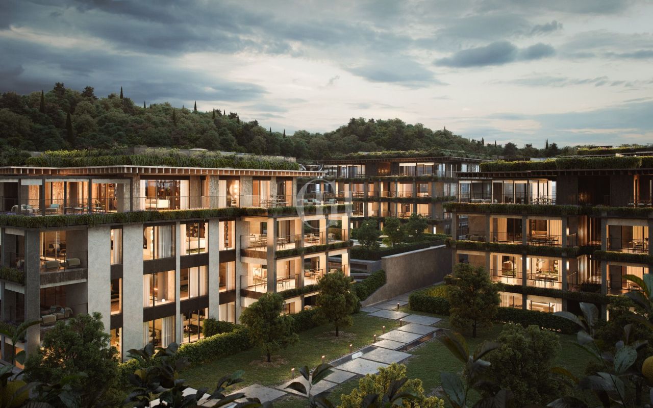 Apartamento por Lago de Garda, Italia, 111 m² - imagen 1