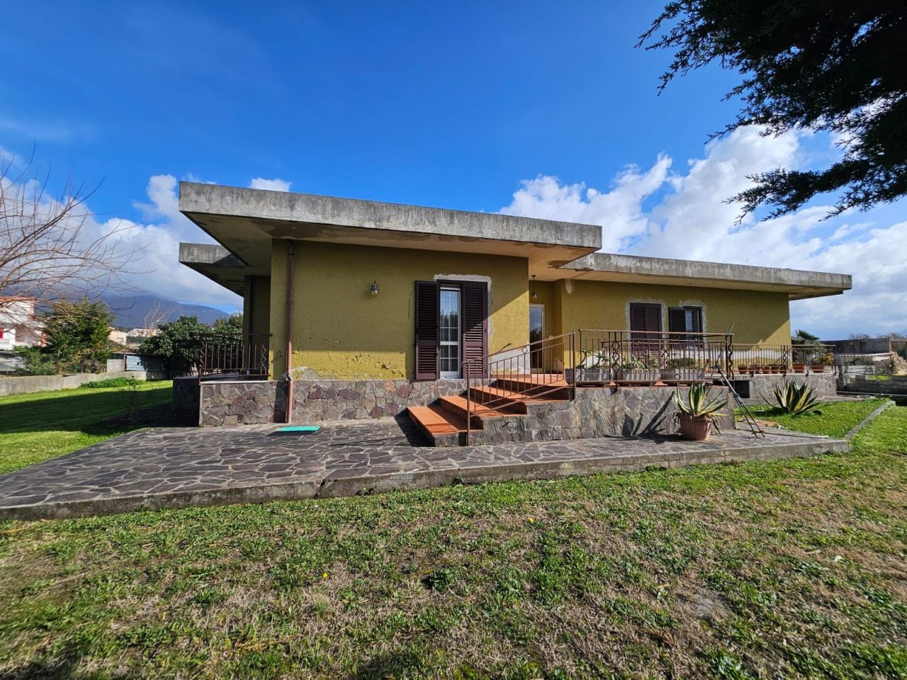House in Scalea, Italy, 250 m² - picture 1