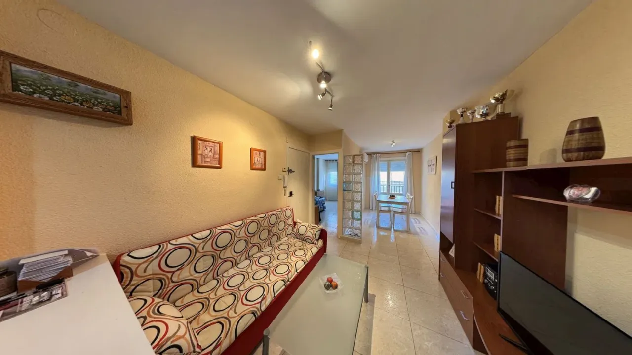 Wohnung in Alicante, Spanien, 65 m² - Foto 1