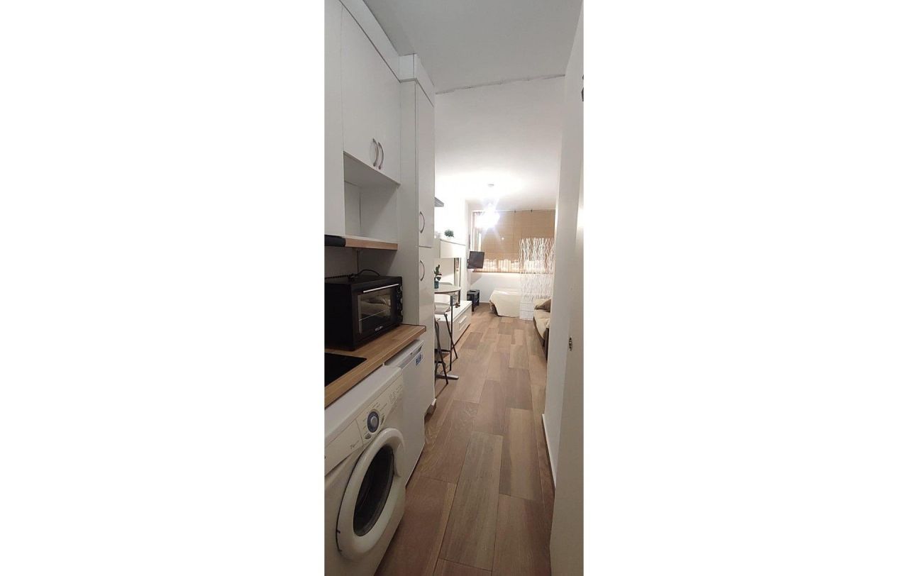 Studio in Torrevieja, Spain, 27 m² - picture 6