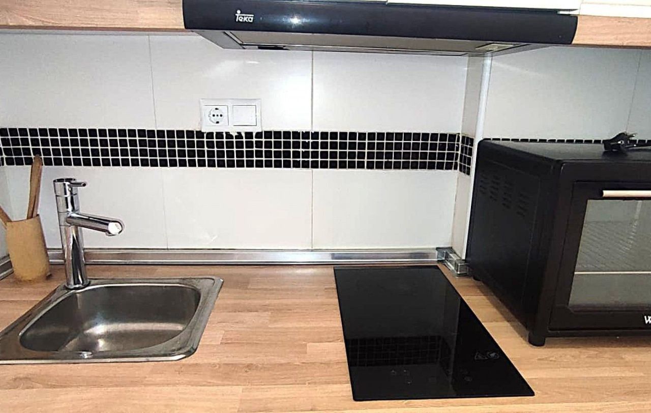 Studio in Torrevieja, Spain, 27 m² - picture 5