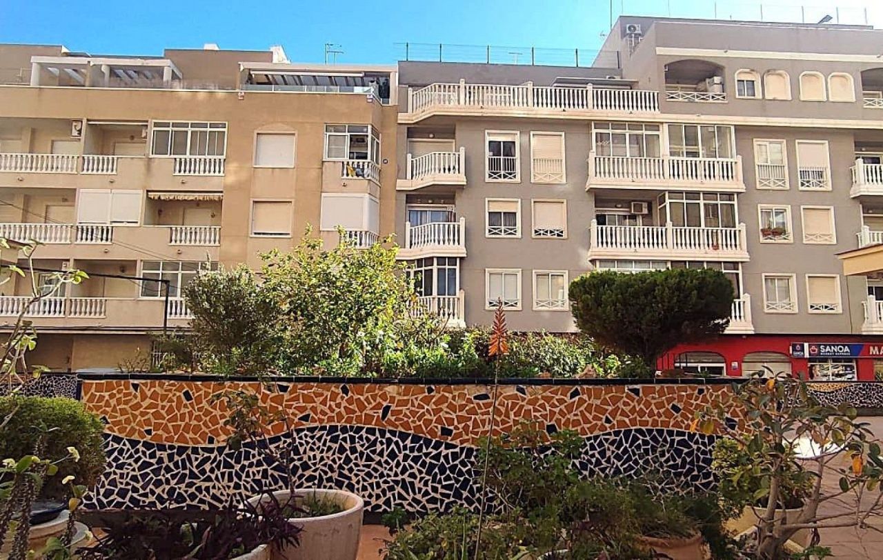 Studio in Torrevieja, Spain, 27 m² - picture 12