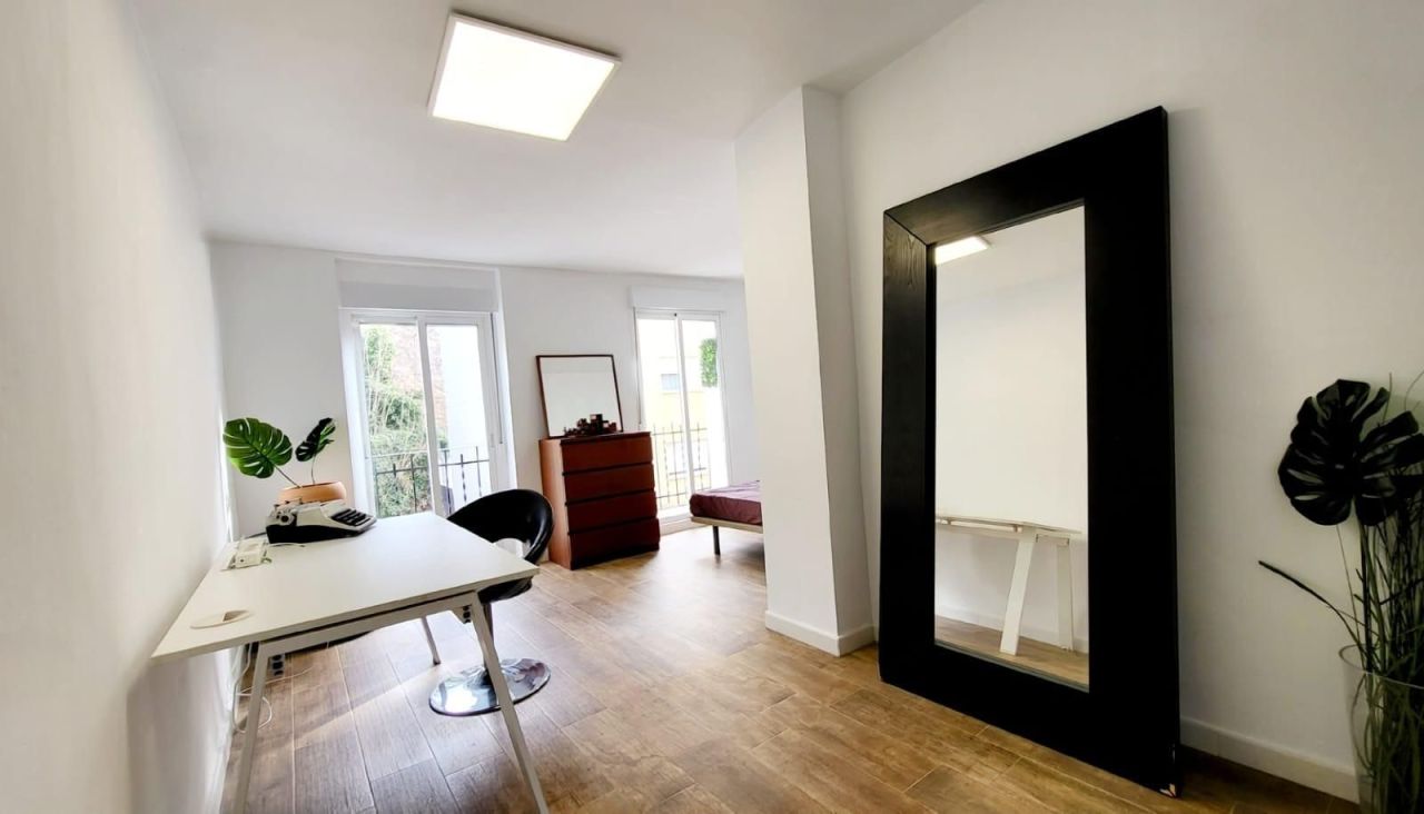 Flat in Alicante, Spain, 75 m² - picture 1