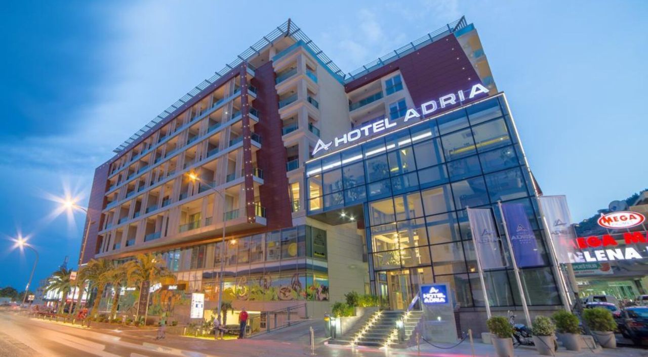 Büro in Budva, Montenegro, 70 m² - Foto 1