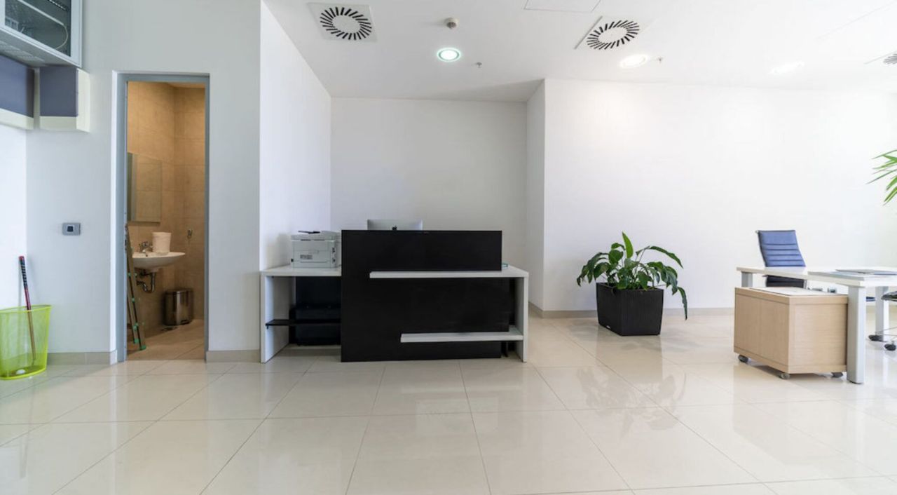 Office in Budva, Montenegro, 70 m² - picture 9