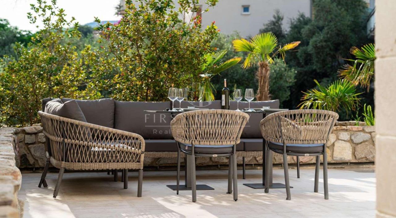 Apartamento en Becici, Montenegro, 56 m² - imagen 1