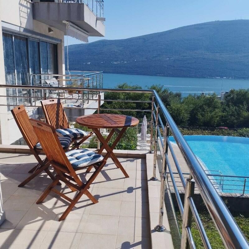 Wohnung in Denovici, Montenegro, 48 m² - Foto 1