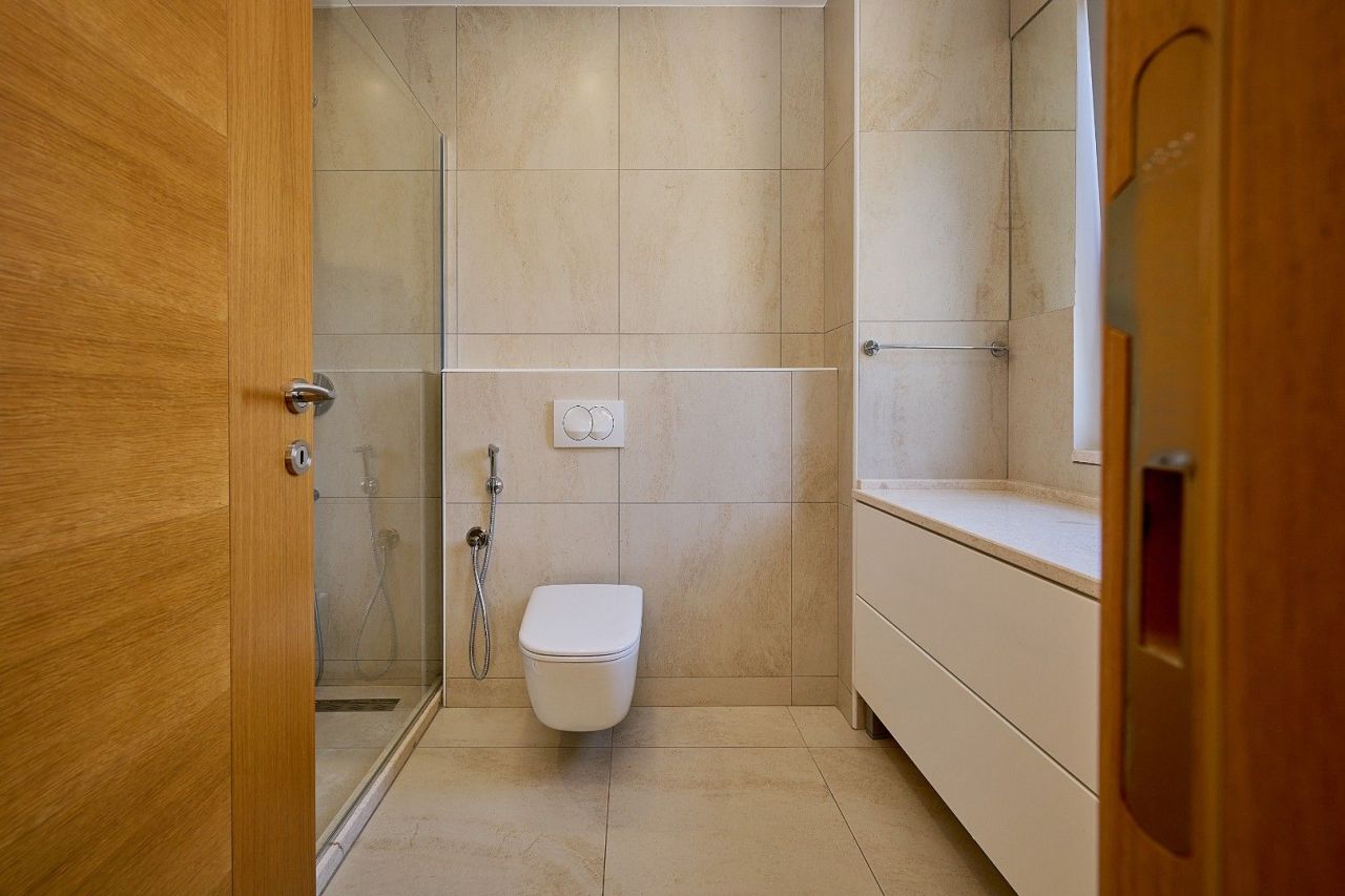 Casa en Krimovica, Montenegro, 200 m² - imagen 13