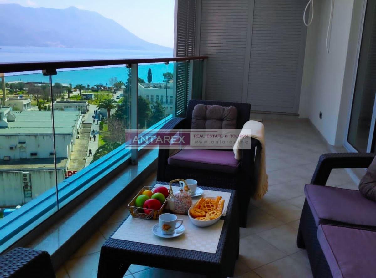 Apartment in Budva, Montenegro, 67 m² - picture 1