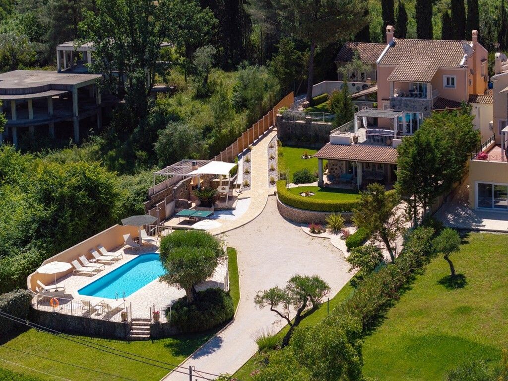 Villa in Korfu, Griechenland, 300 m² - Foto 1