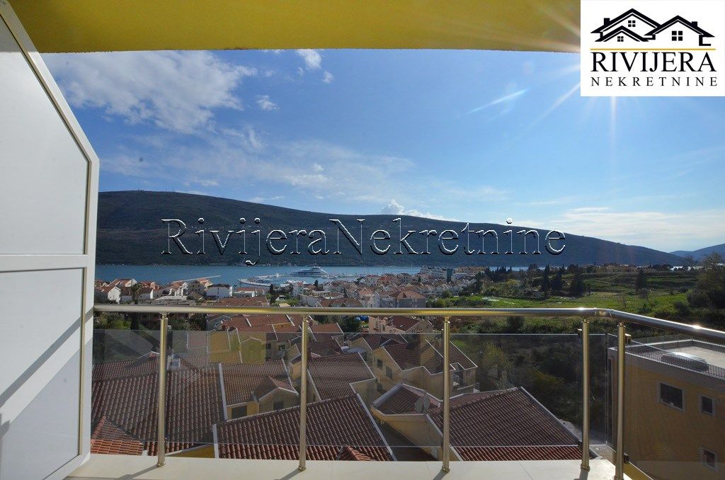 Wohnung in Herceg-Novi, Montenegro, 45 m² - Foto 1