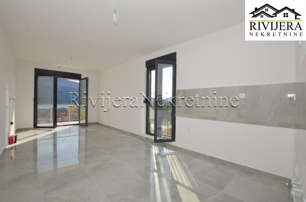Flat in Herceg-Novi, Montenegro, 45 m² - picture 6