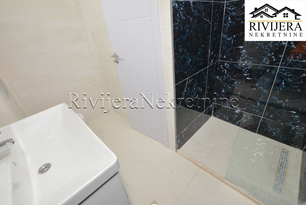 Flat in Herceg-Novi, Montenegro, 45 m² - picture 9