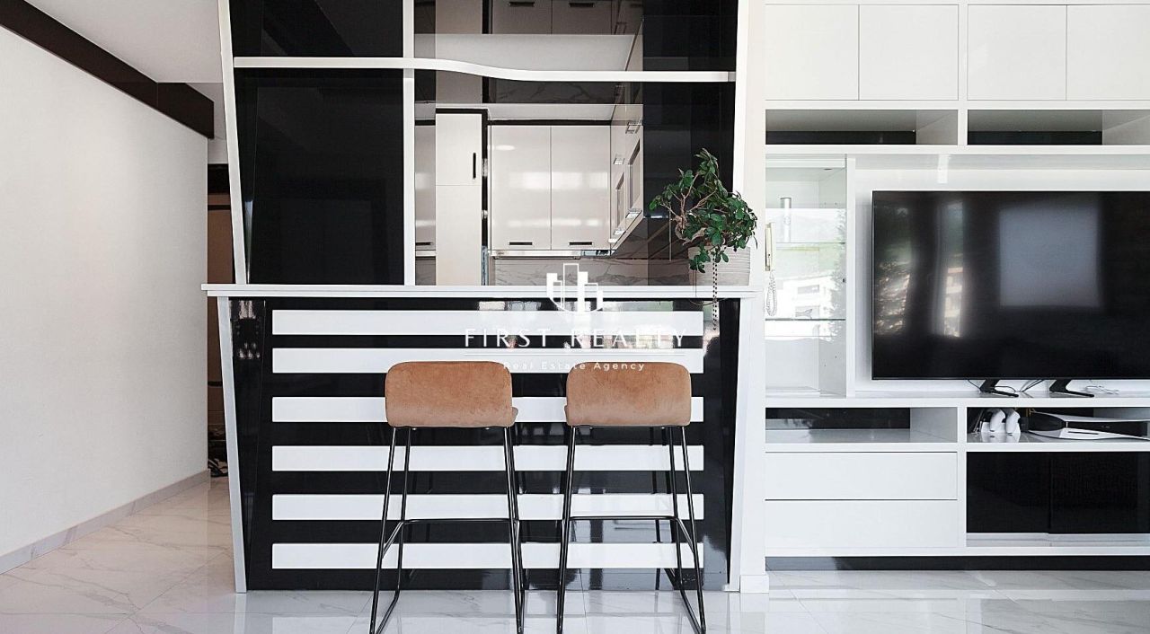 Appartamento a Budva, Montenegro, 85 m² - foto 1