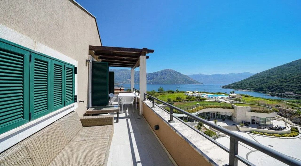 Penthouse in Morinj, Montenegro, 90 m² - Foto 1