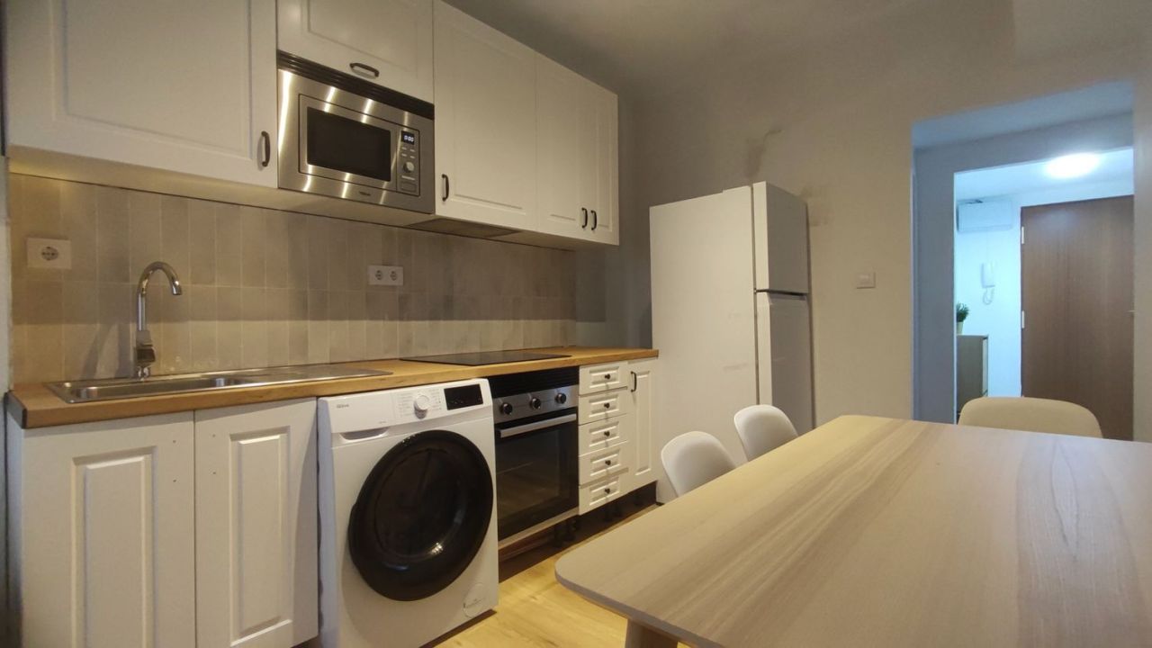 Appartamento a Oviedo, Spagna, 79 m² - foto 1