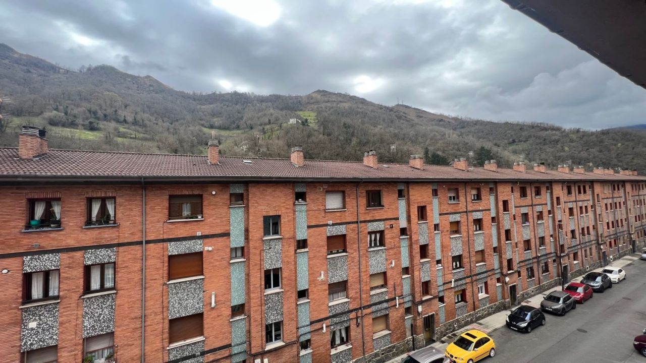 Wohnung in Oviedo, Spanien, 50 m² - Foto 1