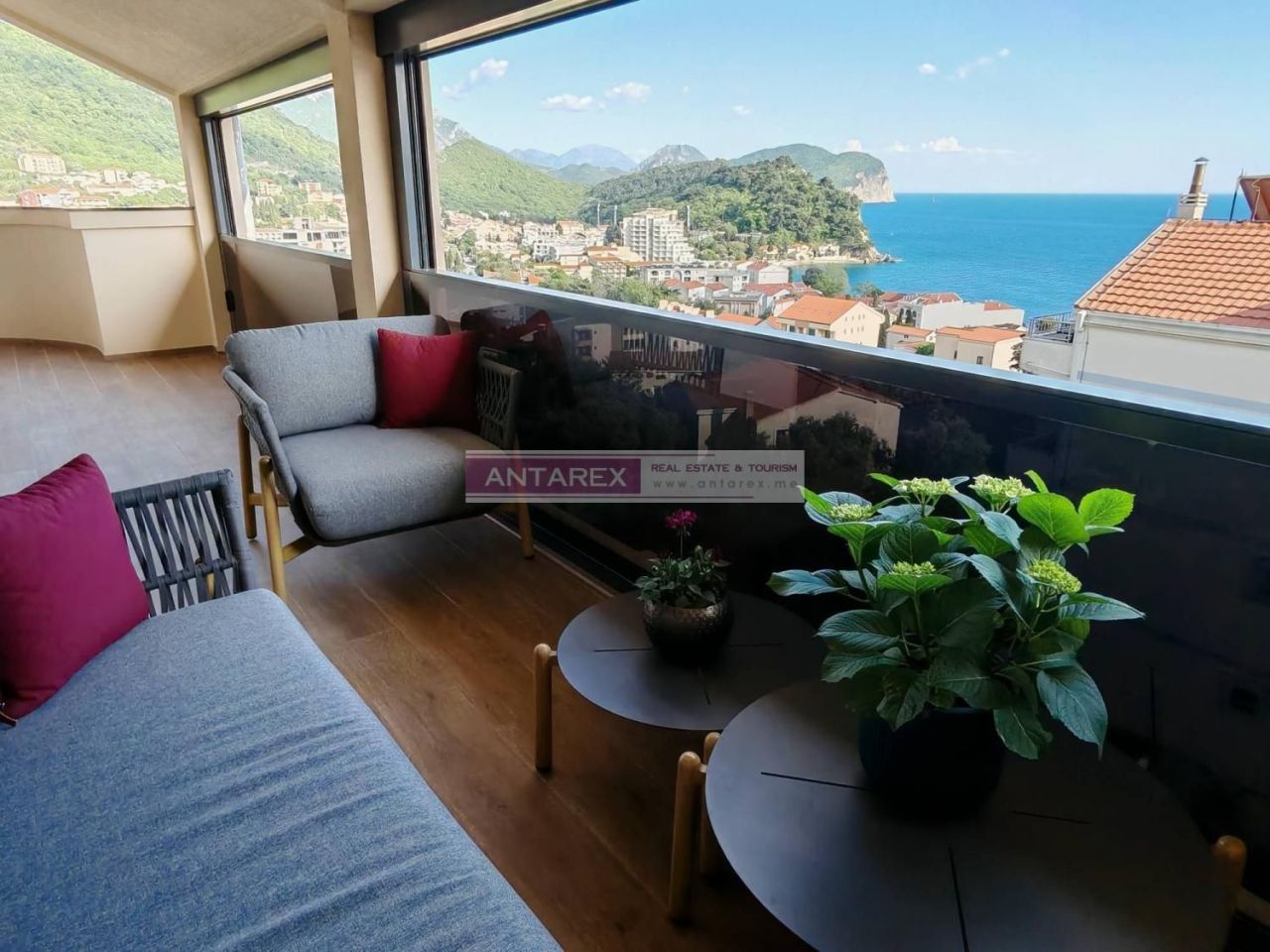 Appartement à Petrovac, Monténégro, 94 m² - image 3