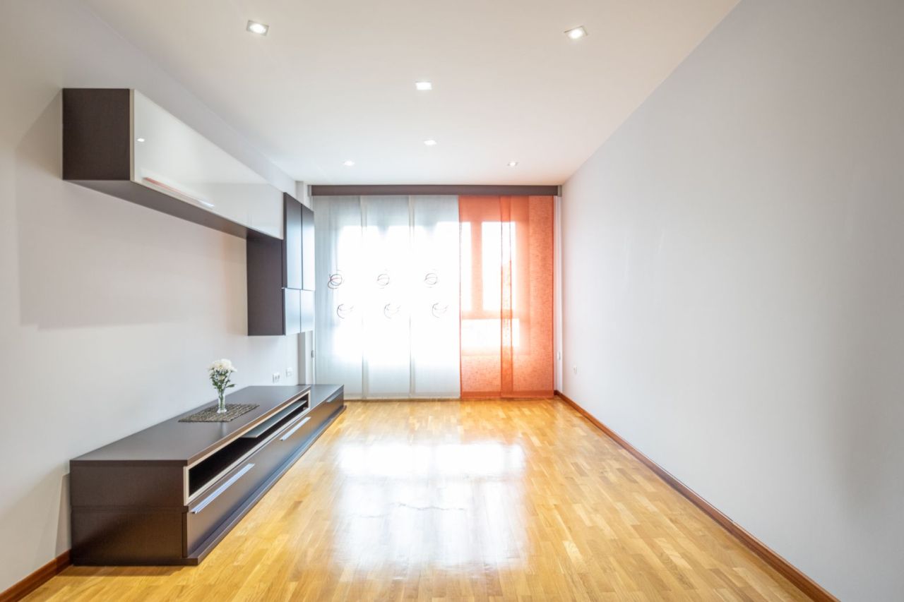 Appartement à Oviedo, Espagne, 75 m² - image 1