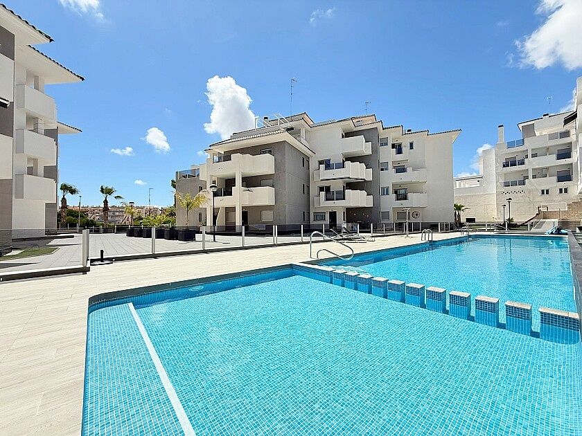 Apartment in Orihuela Costa, Spain, 65 m² - picture 1