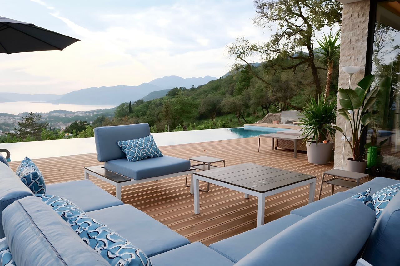 Villa in Tivat, Montenegro, 150 m² - picture 1