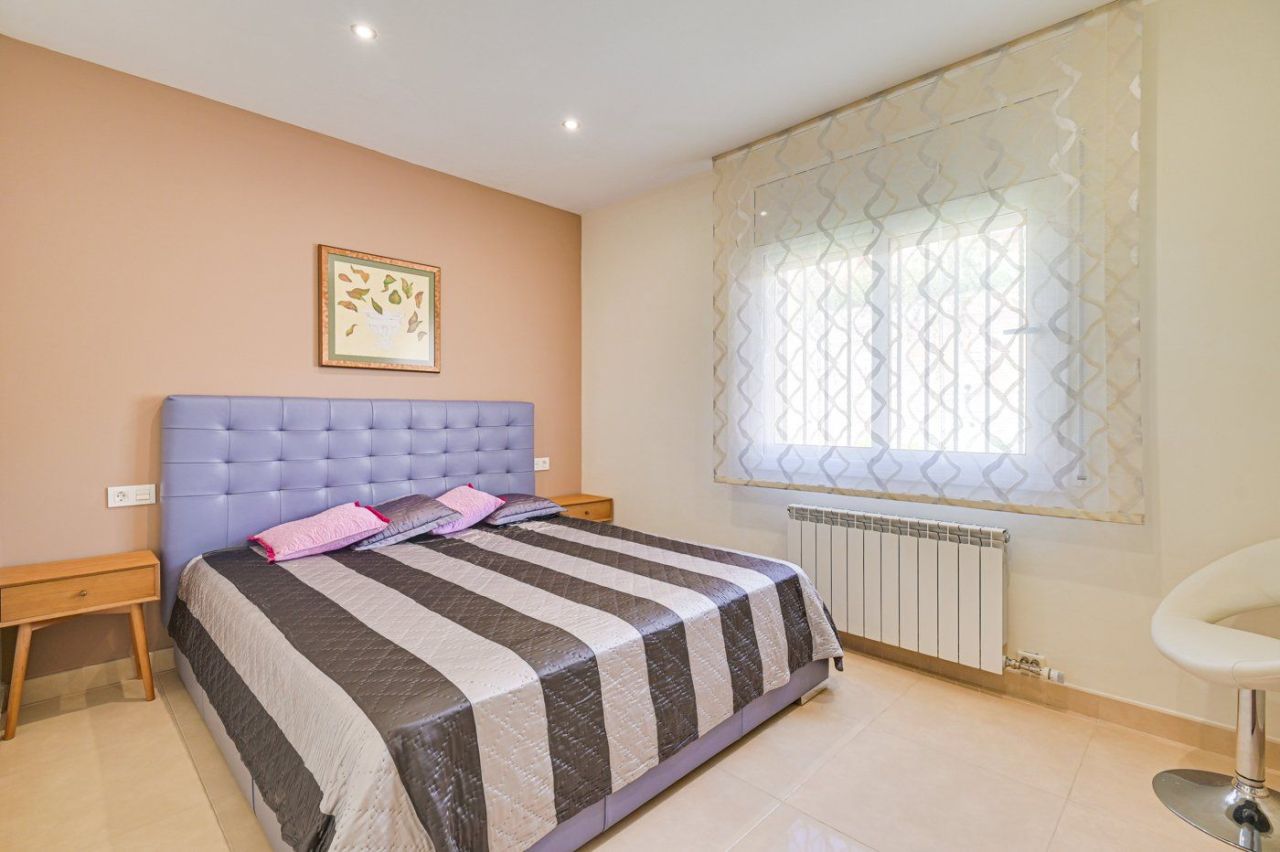 Casa en la Costa Brava, España, 224 m² - imagen 13