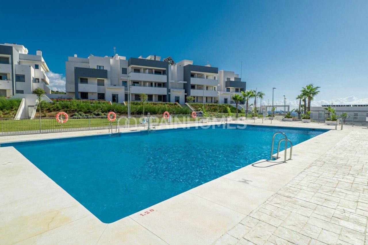 Apartamento en Estepona, España, 113 m² - imagen 1