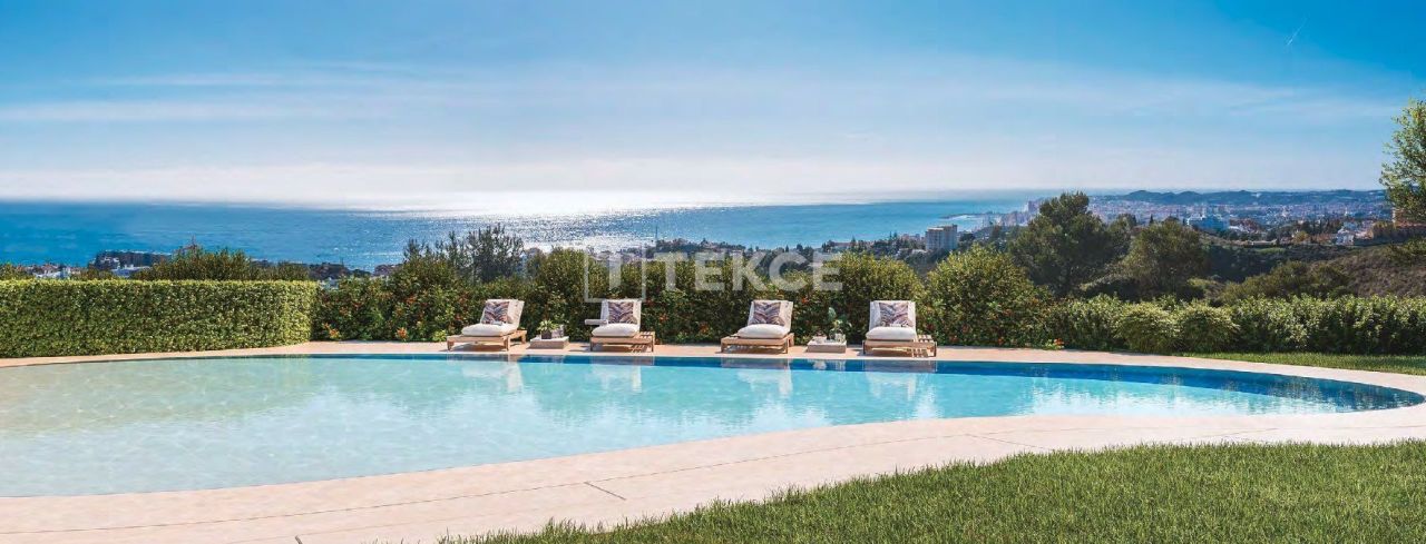 Penthouse in Fuengirola, Spain, 103 m² - picture 1