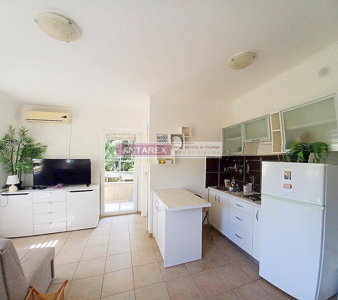 Apartment in Denovici, Montenegro, 26 m² - picture 1