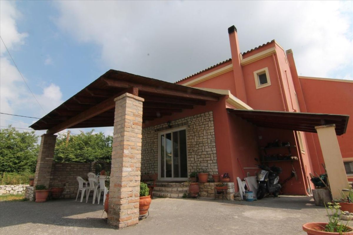 Maison sur les Îles Ioniennes, Grèce, 204 m² - image 1