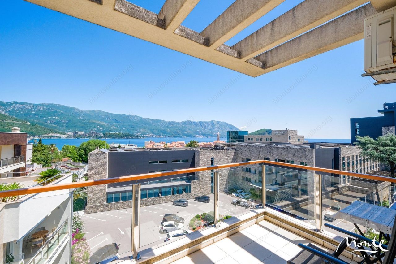 Apartment in Budva, Montenegro, 74 m² - Foto 1