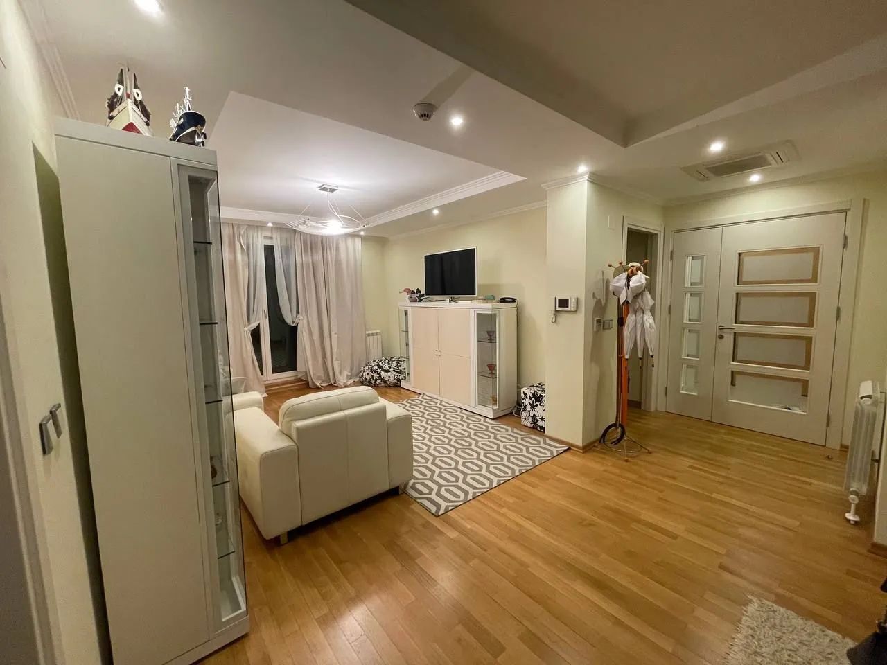 Apartment Herceg Novi, Montenegro, 379 m² - picture 1