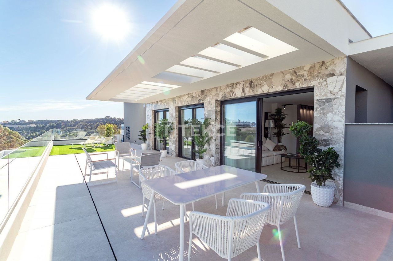 Apartment in Finestrat, Spain, 72 m² - picture 1