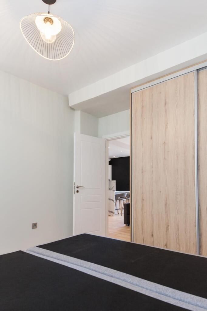 Flat in Athens, Greece, 55 m² - picture 11