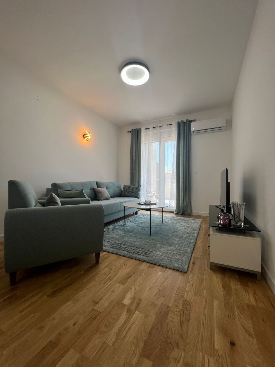 Wohnung in Bar, Montenegro, 72 m² - Foto 1