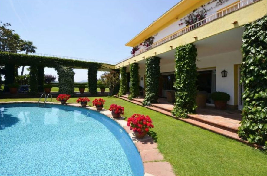 Haus in Sant Andreu de Llavaneres, Spanien, 1 332 m² - Foto 1