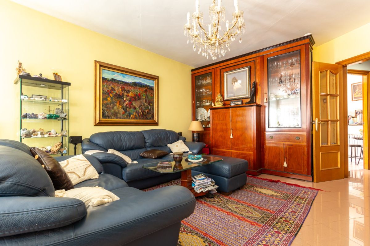 House in Barcelona, Spain, 375 m² - picture 6